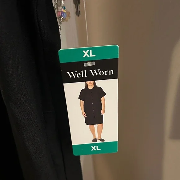 Well Worn Classic Black Button Down Dress - Picture 4 of 9